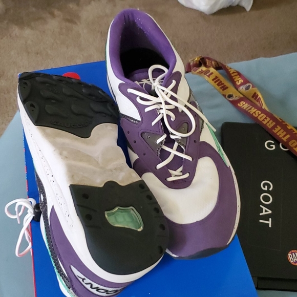 Saucony AYA Sneaker - Picture 3 of 5
